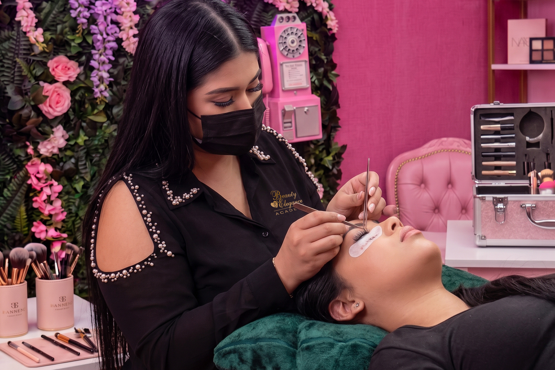 Eyebrow & Eyelash Services